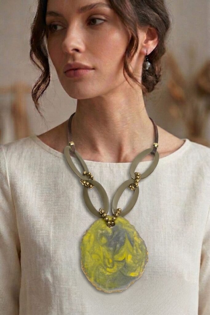 Collana Clio Tantrend